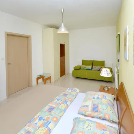 Spacious House With Enclosed Garden In