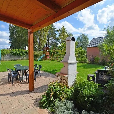 Spacious House With Enclosed Garden In Dom wakacyjny *